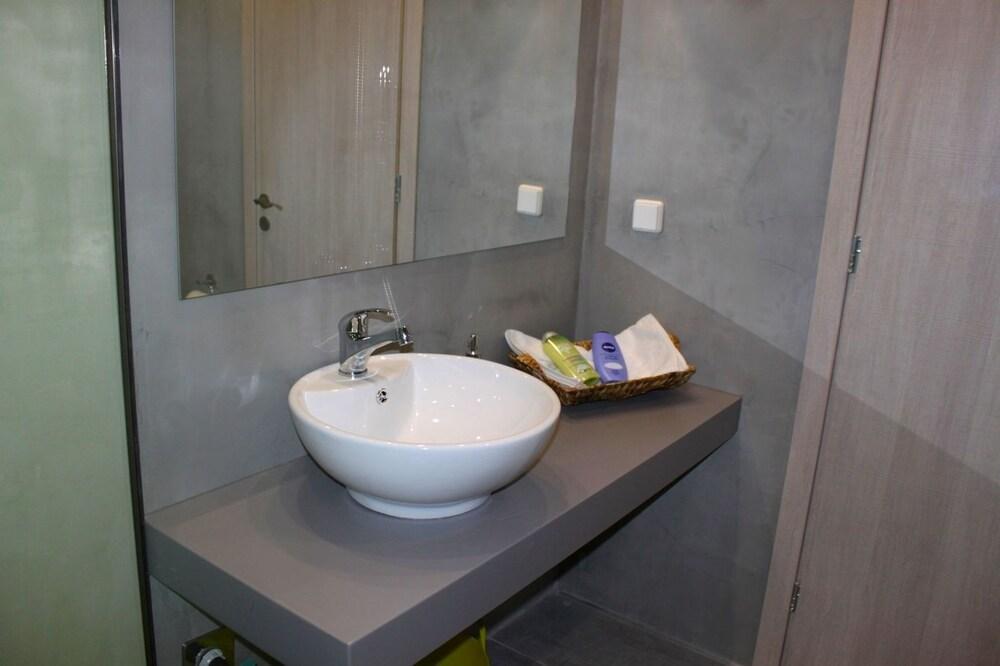 Mulberry Suites Rhodes City Zewnętrze zdjęcie